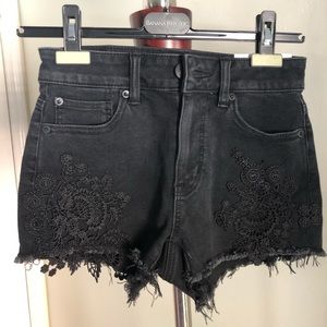 American Eagle Floral Embroidered Jean Shorts NEW